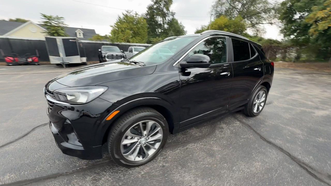 2022 Buick Encore Select photo 3