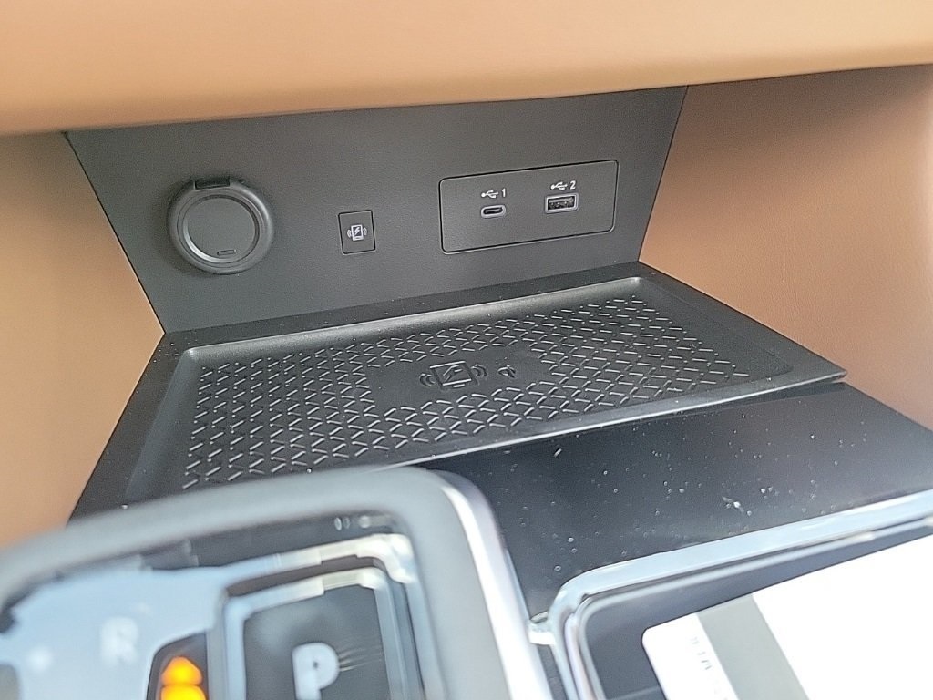 2025 Nissan Pathfinder Platinum photo 21