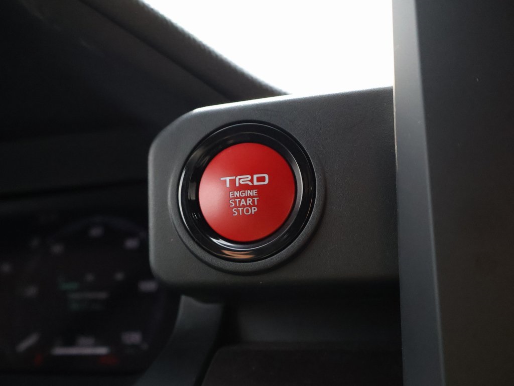 2025 Toyota Tacoma TRD Off-Road photo 29