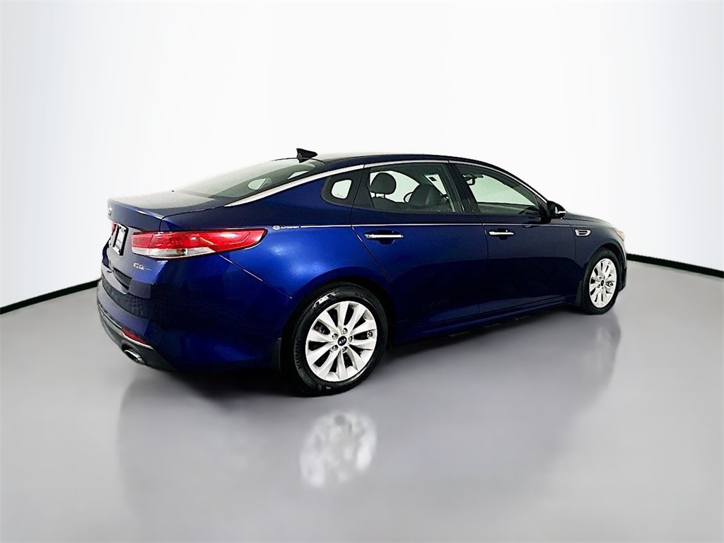2018 Kia Optima EX photo 12