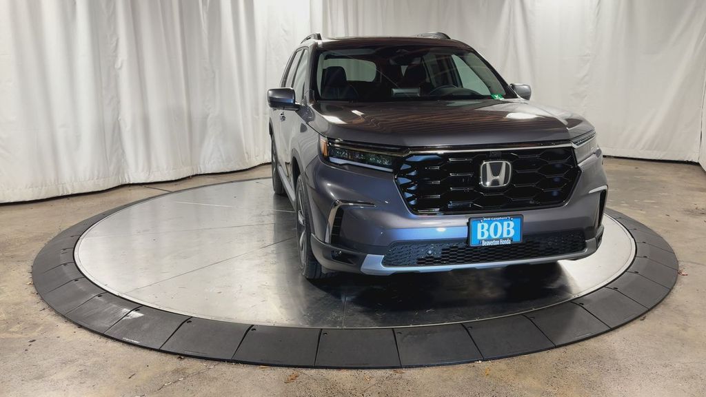 2025 Honda Pilot Elite photo 3