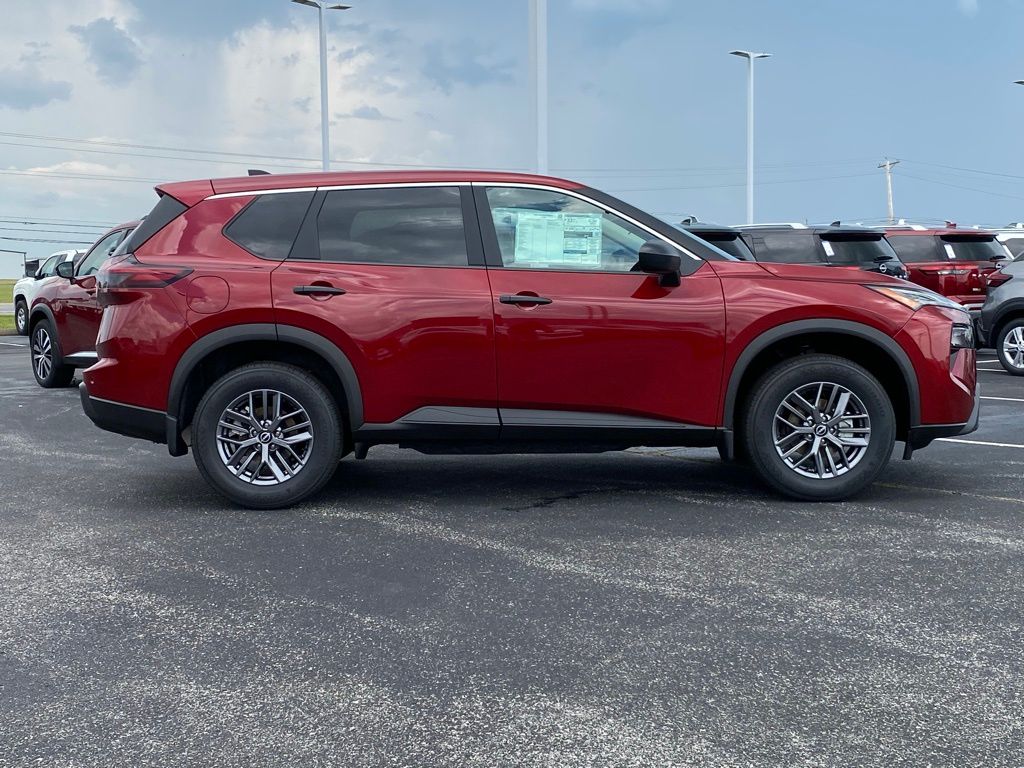 2025 Nissan Rogue S photo 3