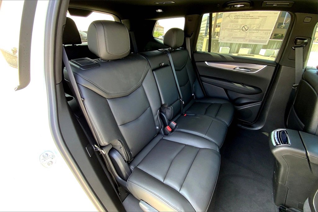 2025 Cadillac XT6 Luxury photo 26