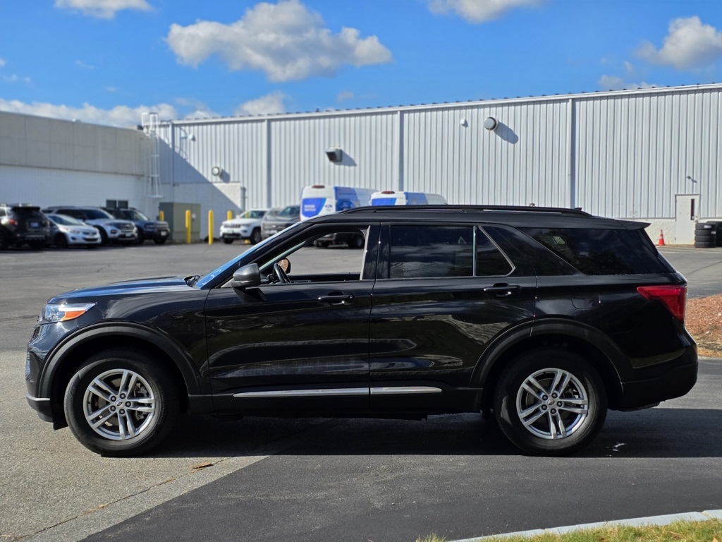 2022 Ford Explorer XLT photo 3
