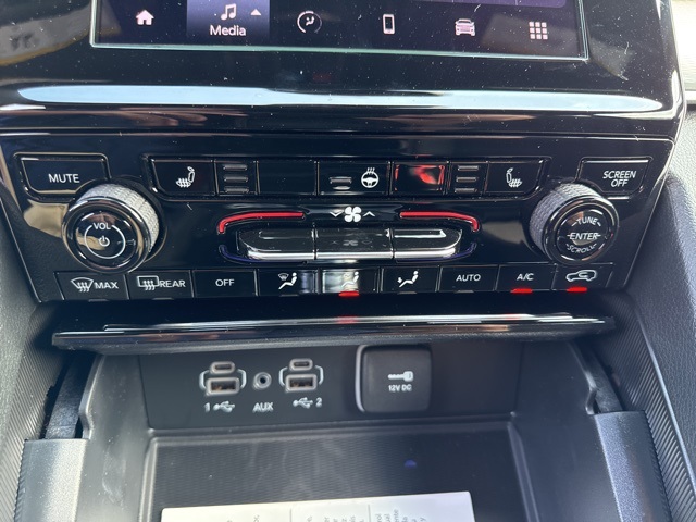 2025 Jeep Grand Cherokee Laredo X photo 40