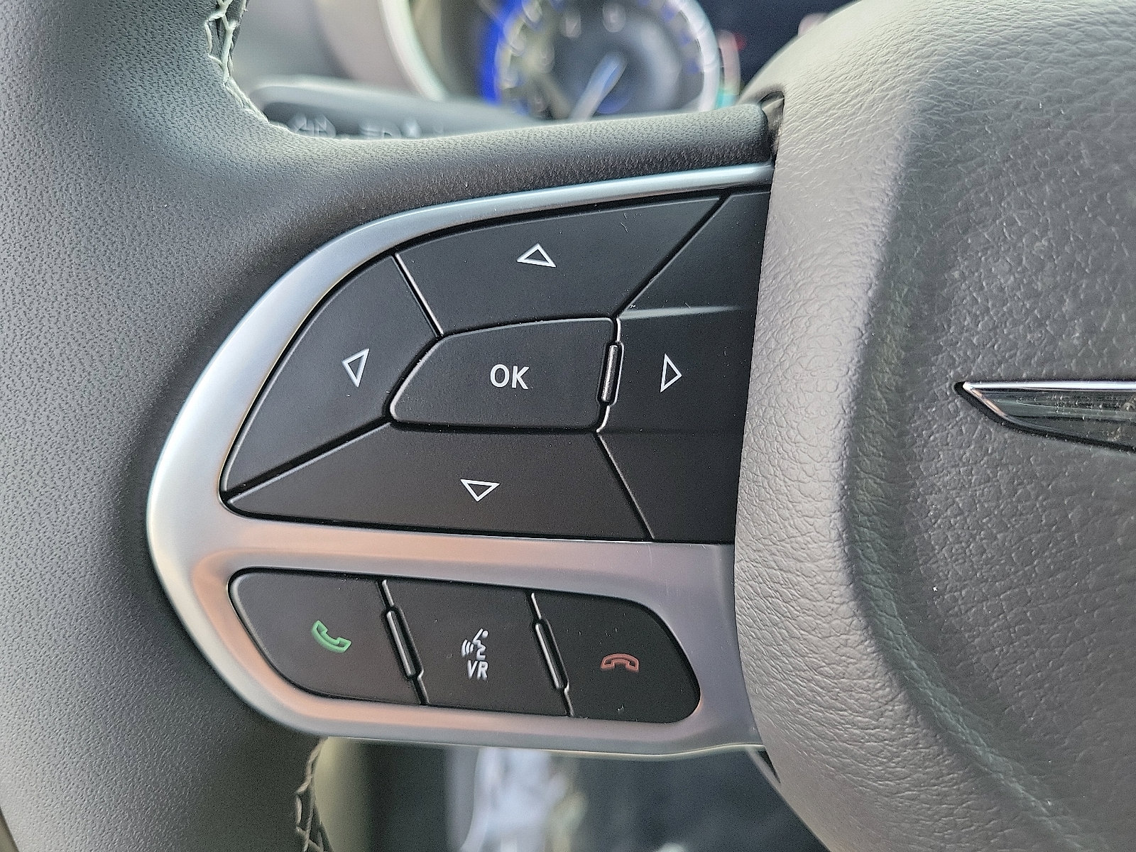 2025 Chrysler Voyager LX photo 5
