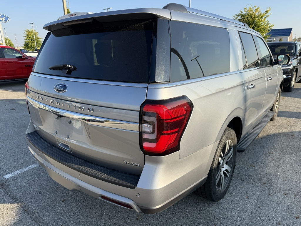 2024 Ford Expedition MAX Limited photo 9