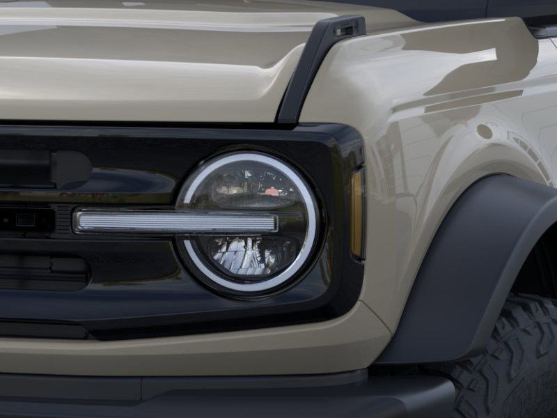 2025 Ford Bronco Outer Banks photo 18