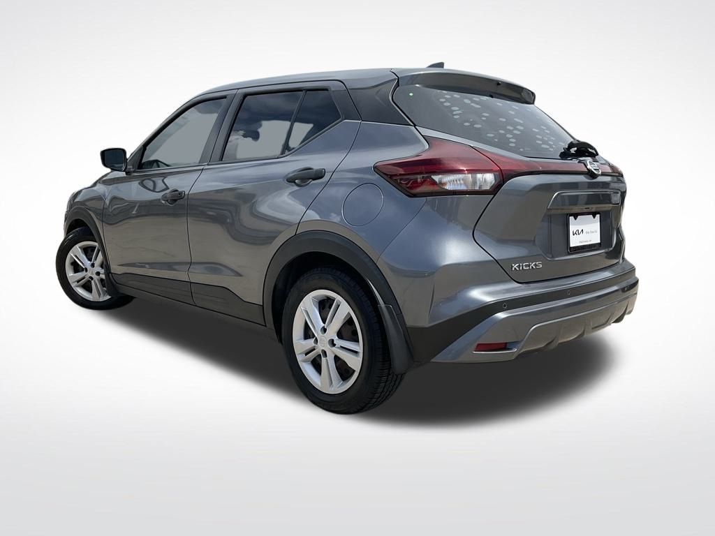 2021 Nissan Kicks S photo 5