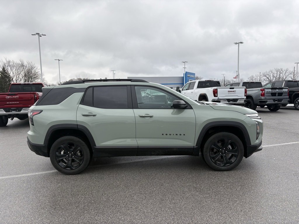 2026 Chevrolet Equinox LT photo 3