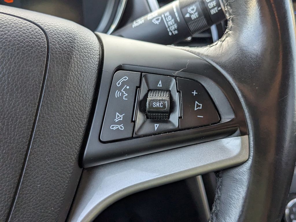 2019 Chevrolet Trax LT photo 14