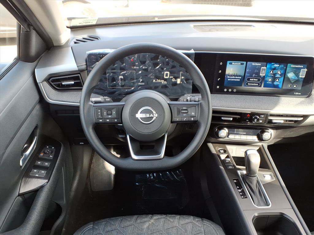 2026 Nissan Kicks SV photo 4