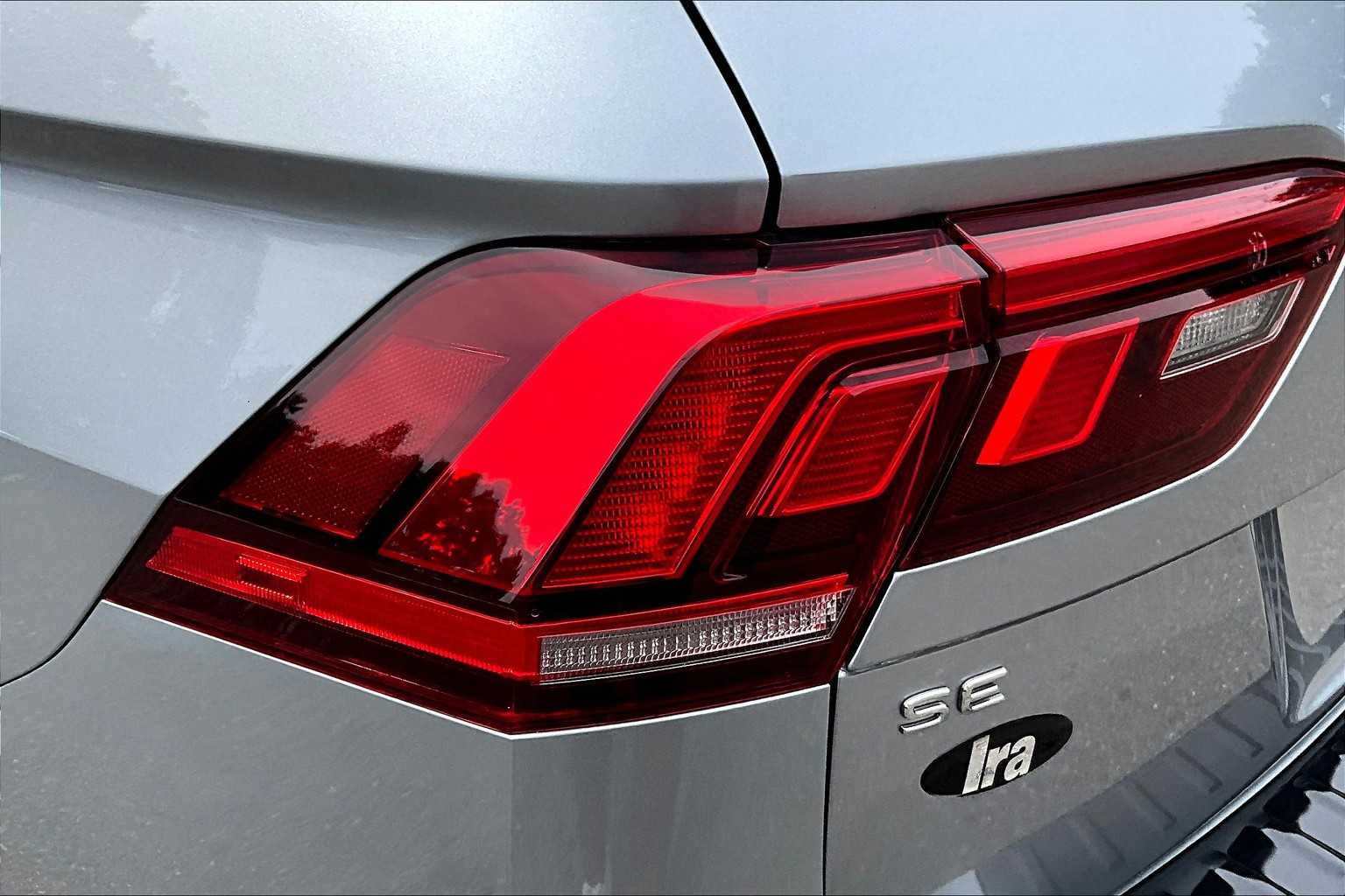 2024 Volkswagen Tiguan SE R-Line Black photo 24