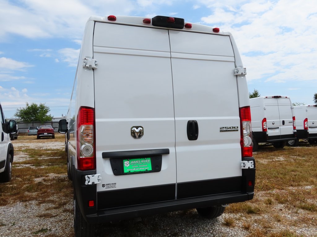 2025 Ram ProMaster 2500 photo 11