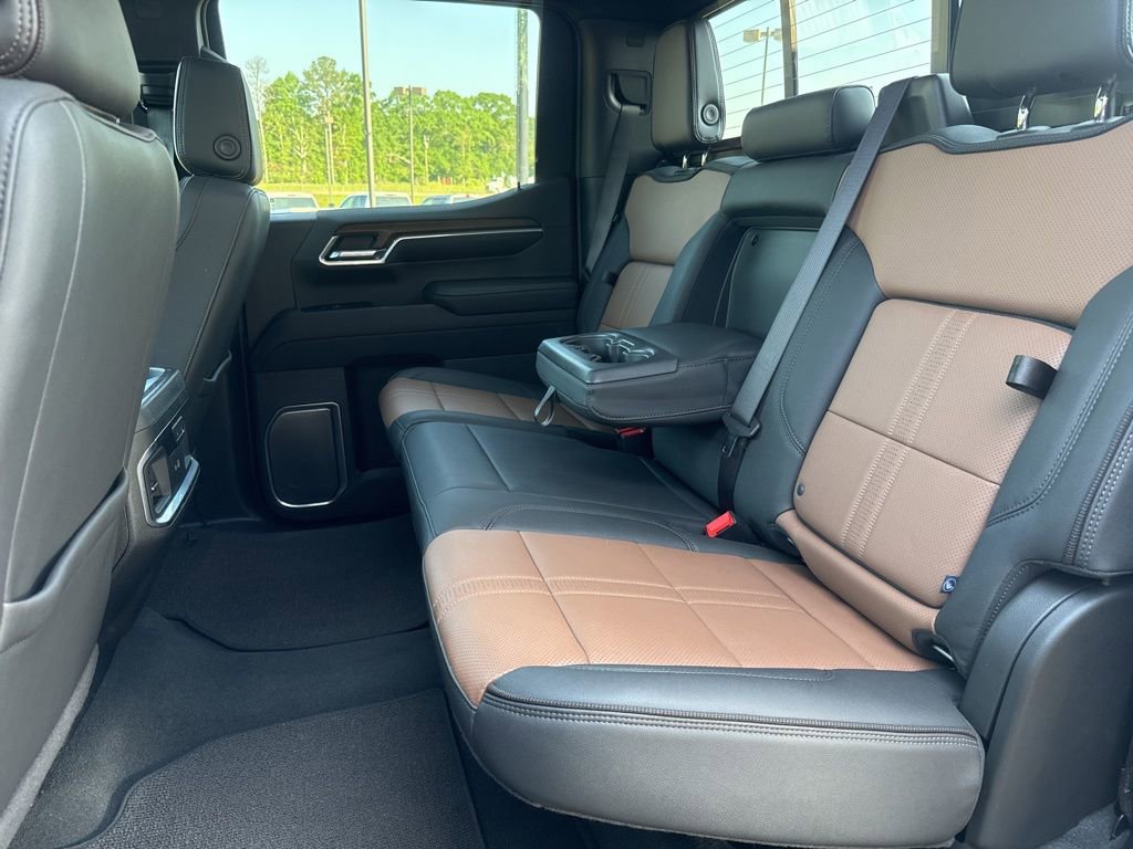 2024 Chevrolet Silverado 1500 High Country photo 28