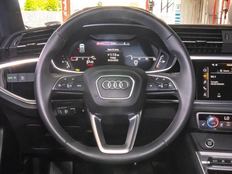 2024 Audi Q3 45 TFSI S line Premium photo 14