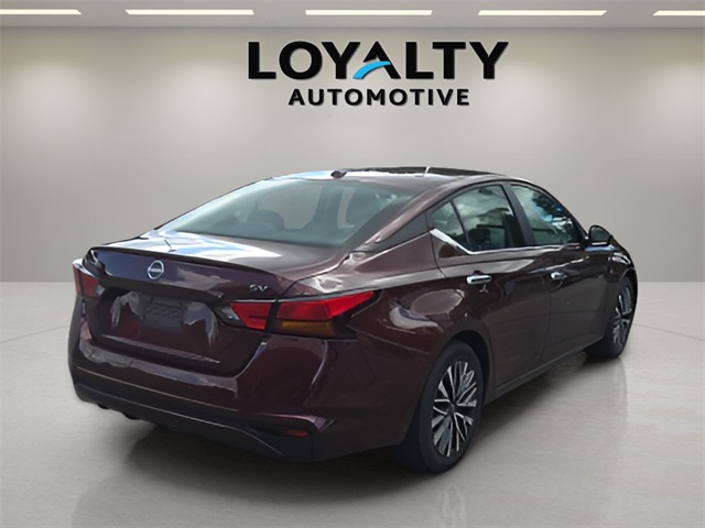2024 Nissan Altima 2.5 SV photo 5