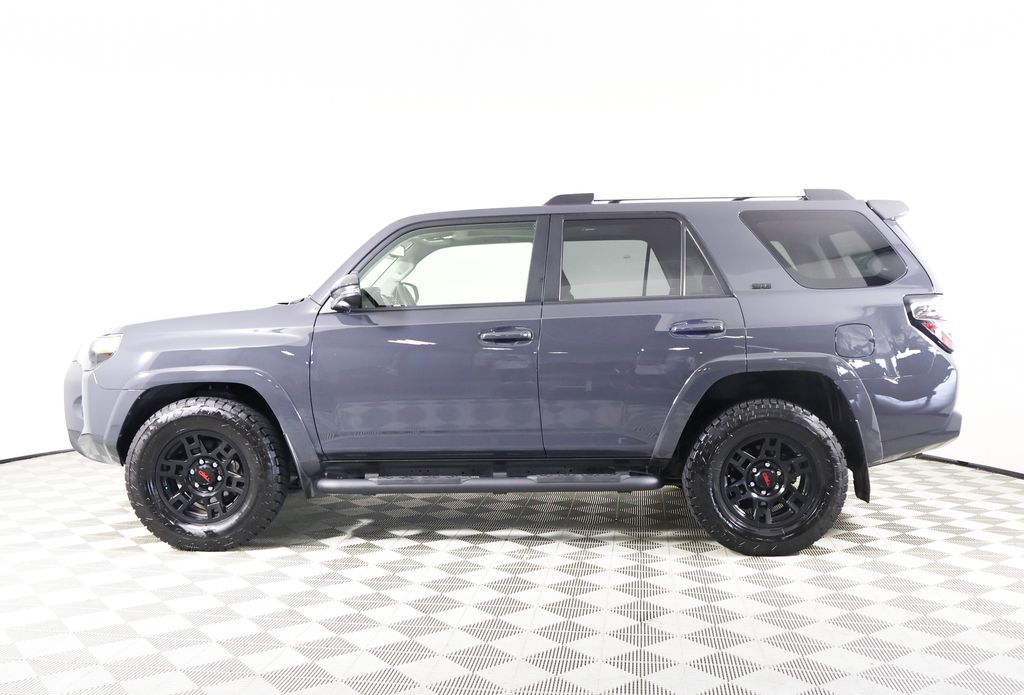 2024 Toyota 4Runner SR5 Premium photo 2