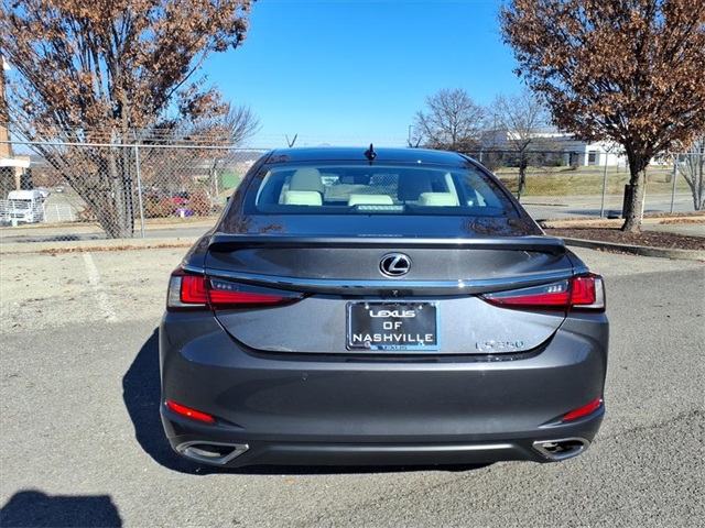 2022 Lexus ES 350 Ultra Luxury photo 4