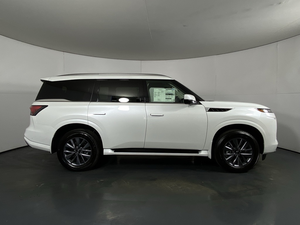 2026 Infiniti QX80 Pure photo 9