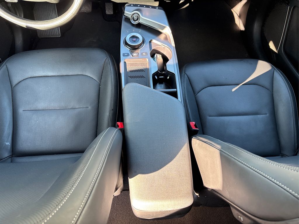 2022 Kia EV6 Wind photo 20