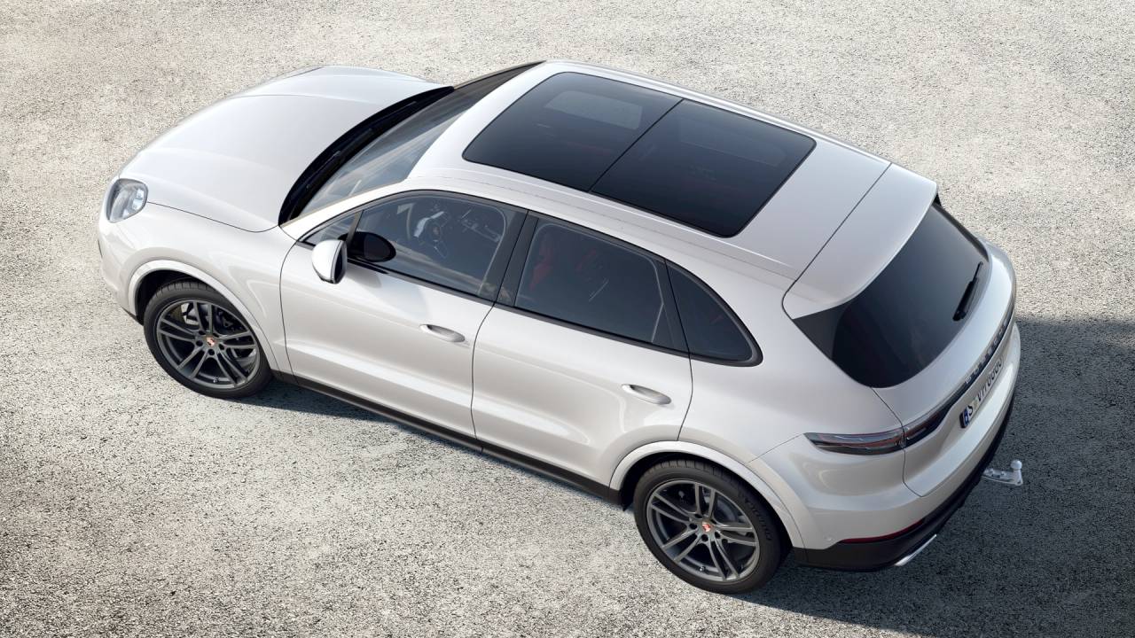 2022 Porsche Cayenne Base photo 4