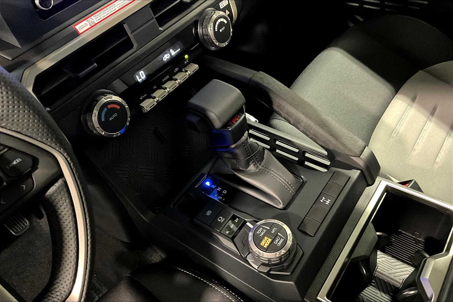 2025 Toyota Tacoma TRD Off-Road 4x4 Double Cab photo 7