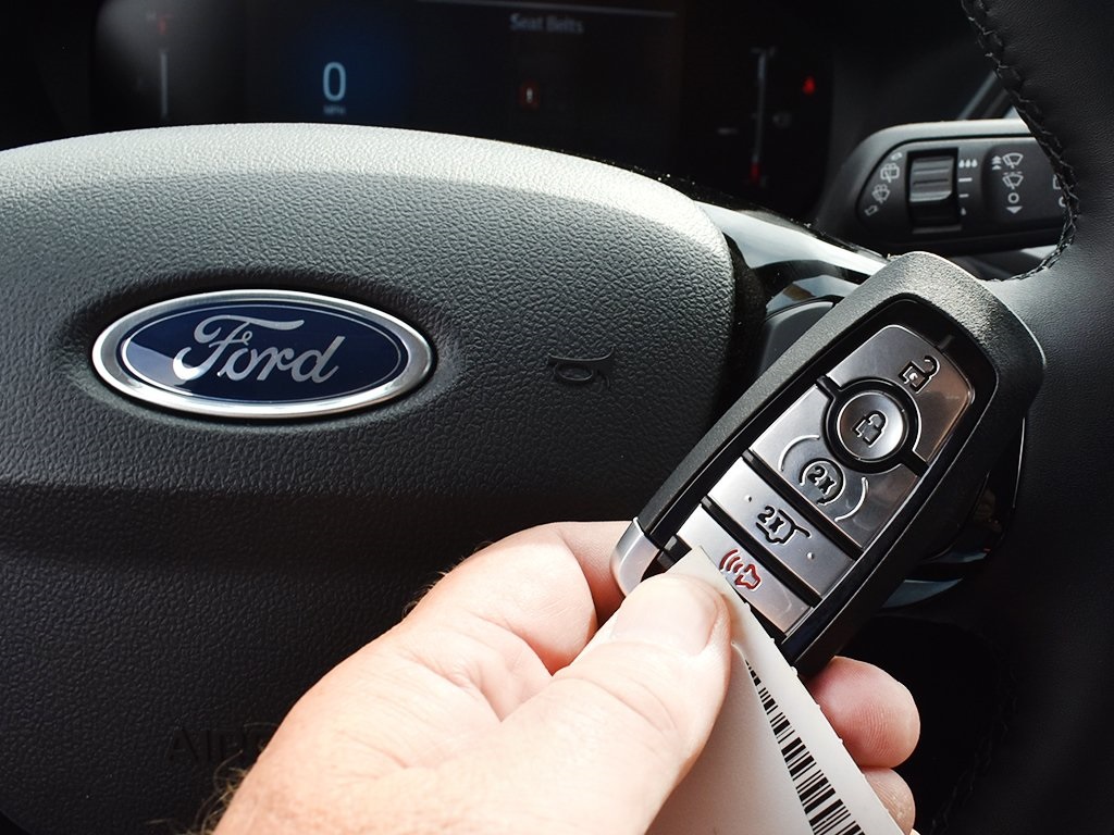 2025 Ford Escape Active photo 2