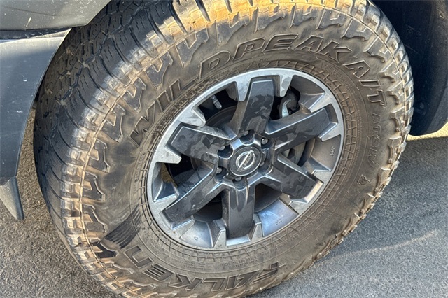 2020 Nissan Frontier PRO-4X photo 5