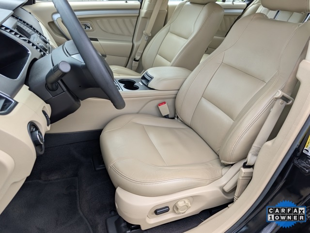 2017 Ford Taurus SE photo 4