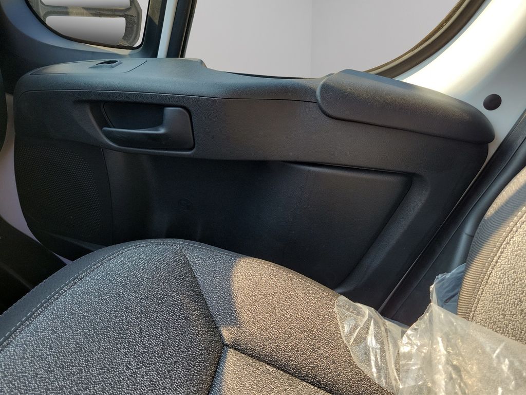 2025 Ram ProMaster 1500 SLT photo 6