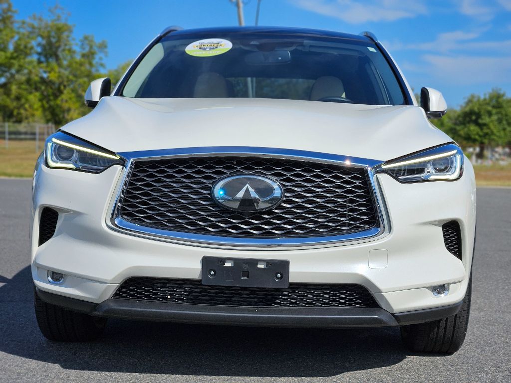 2022 Infiniti QX50 Luxe photo 2