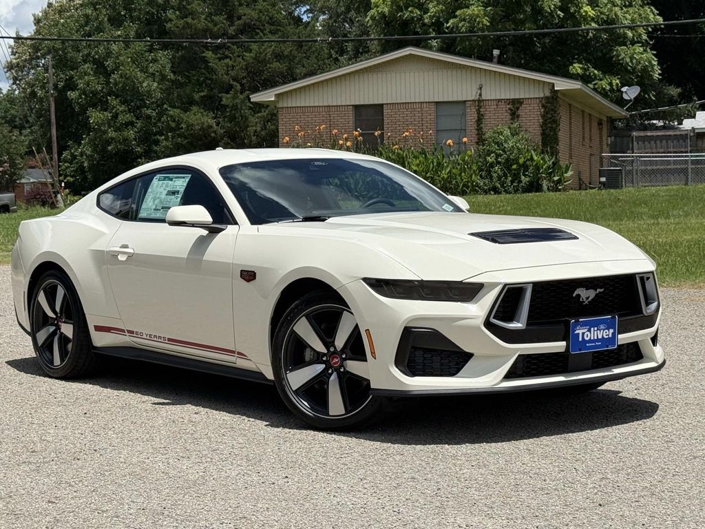 2025 Ford Mustang GT Premium photo 2