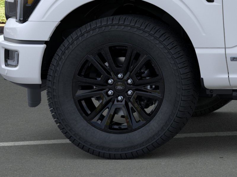 2025 Ford F-150 Platinum photo 17