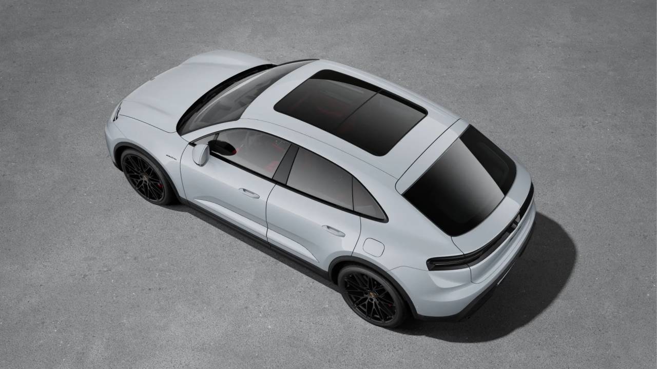 2025 Porsche Macan Electric photo 4