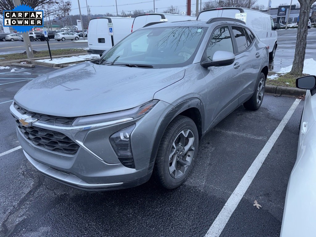 2024 Chevrolet Trax LT's photo