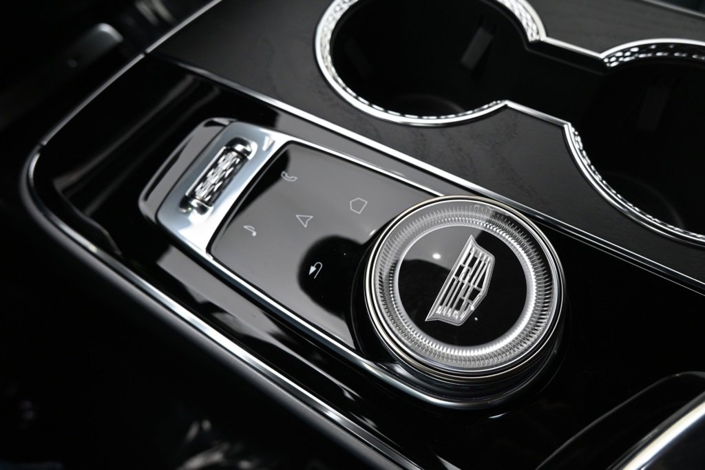2025 Cadillac Lyriq Luxury photo 27