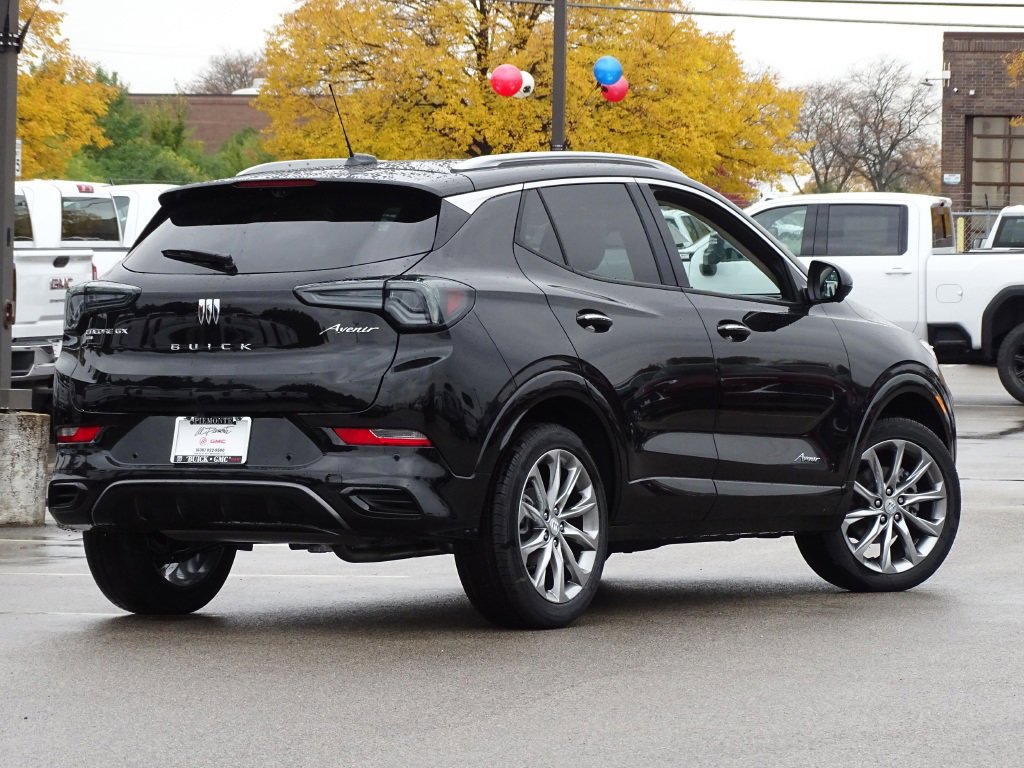2024 Buick Encore GX Avenir photo 8