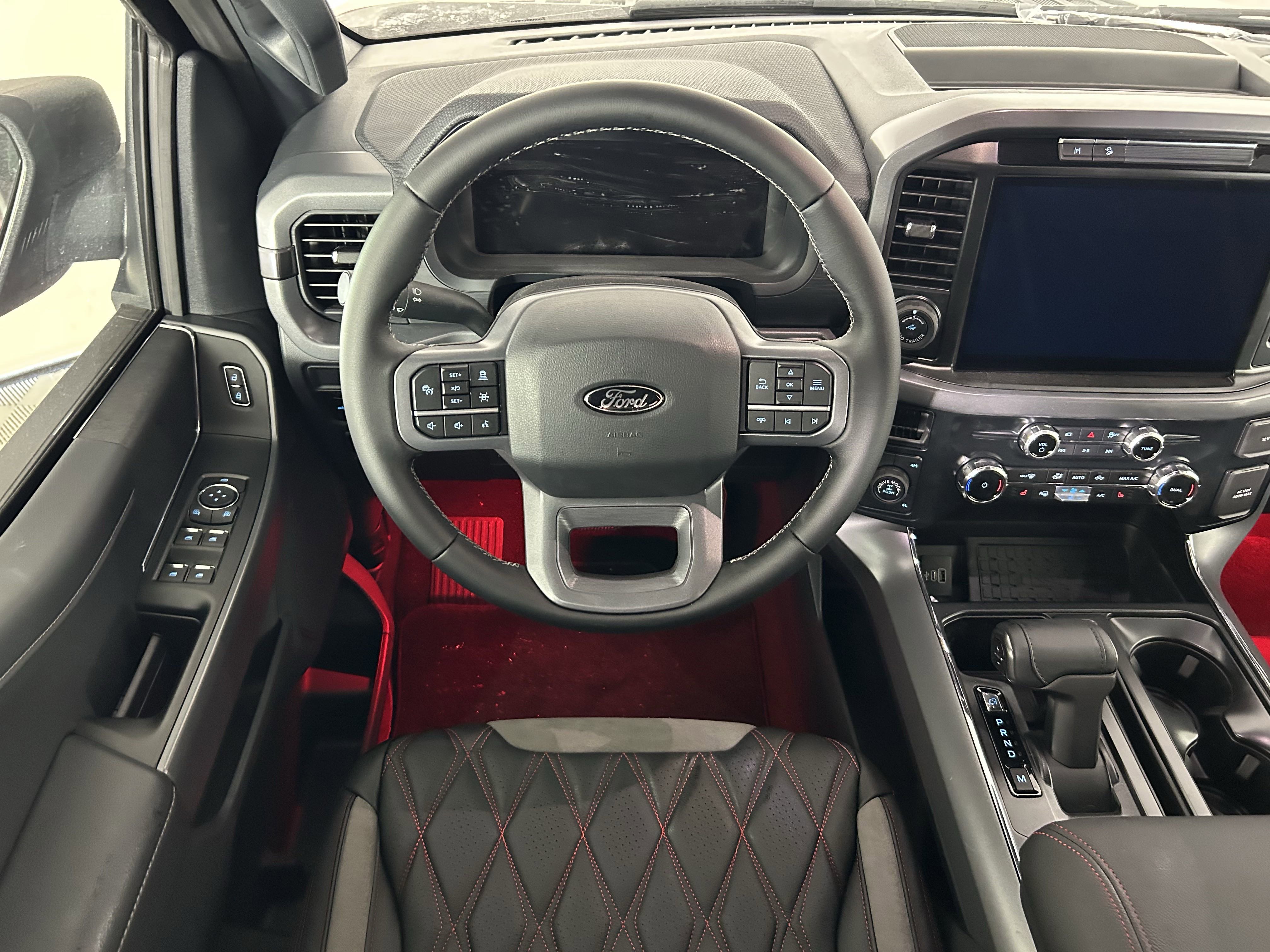 2025 Ford F-150 XLT photo 12