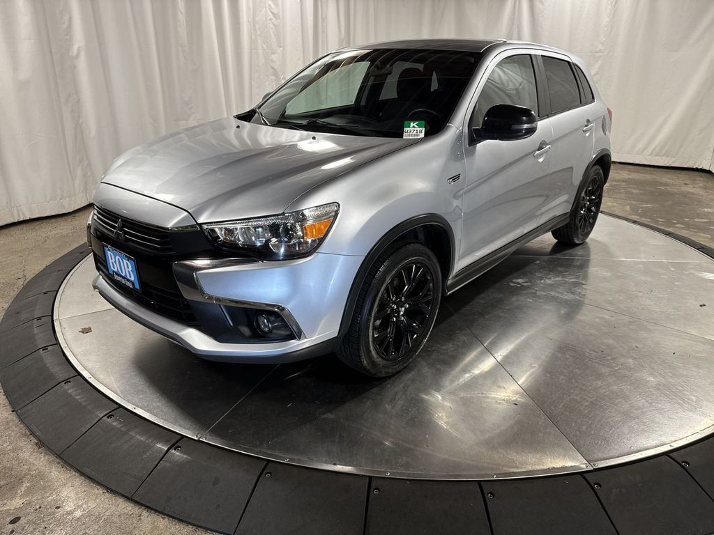2017 Mitsubishi Outlander Sport LE's photo