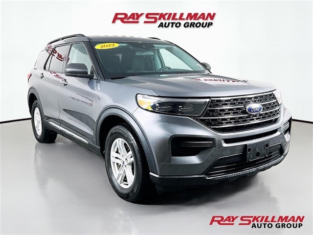2022 Ford Explorer XLT's photo