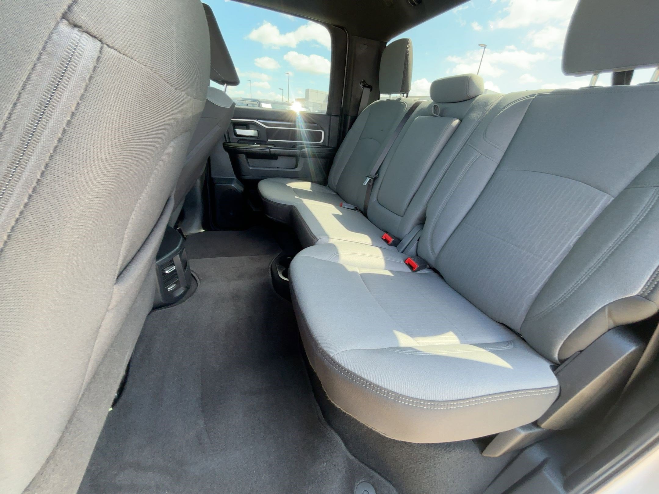 2024 Ram 2500 Big Horn photo 13