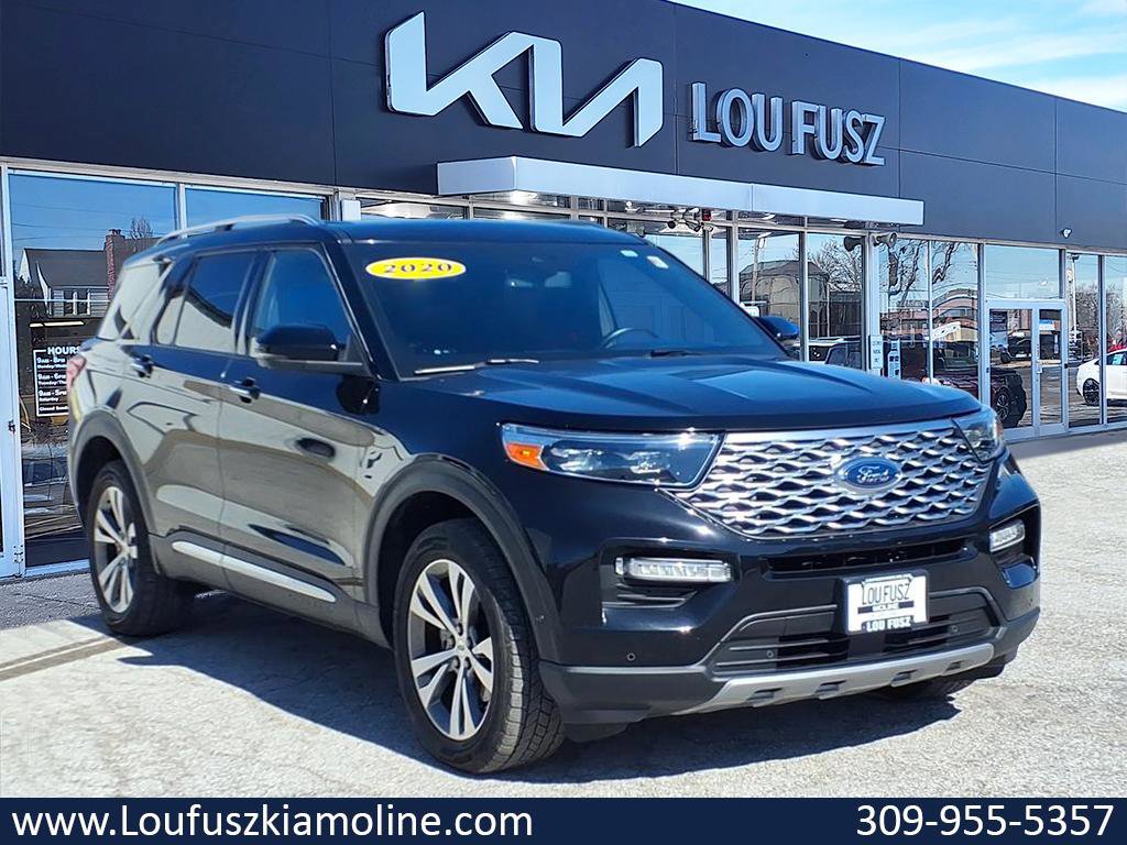 2020 Ford Explorer Platinum's photo