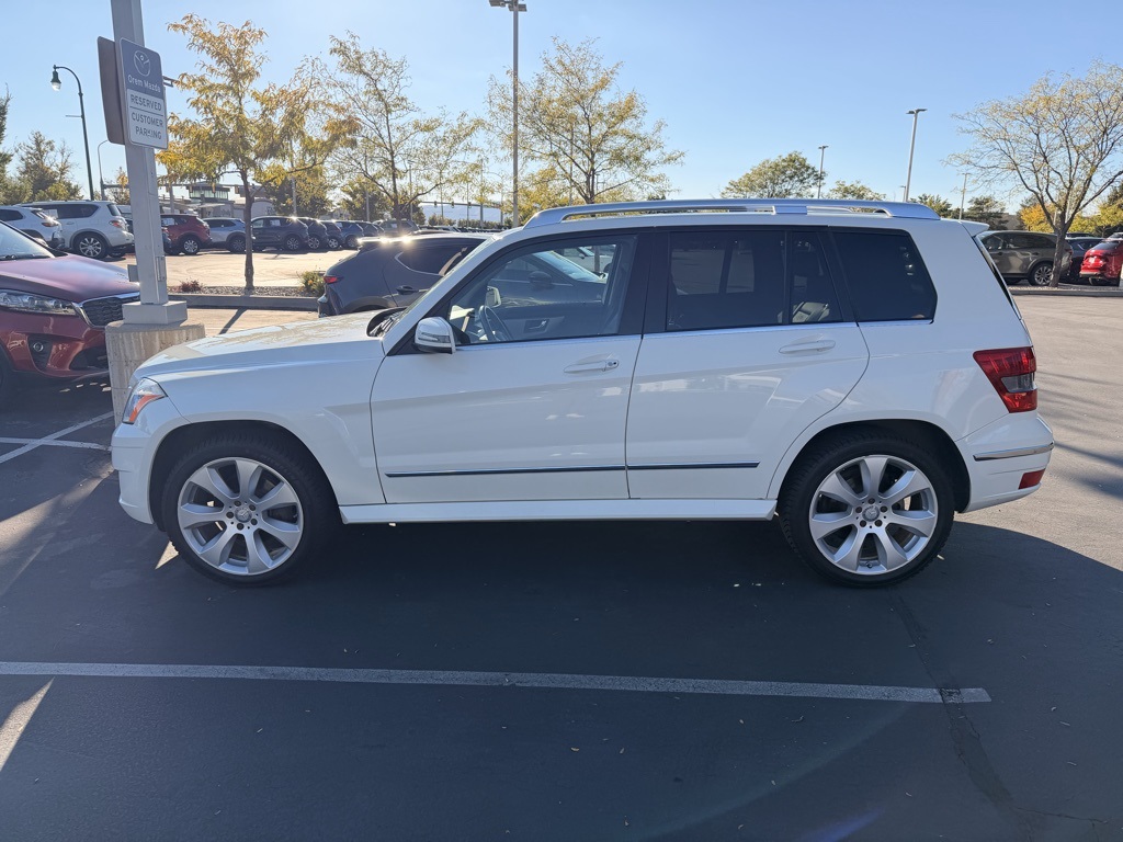 2010 Mercedes Benz GLK 350 4MATIC photo 2