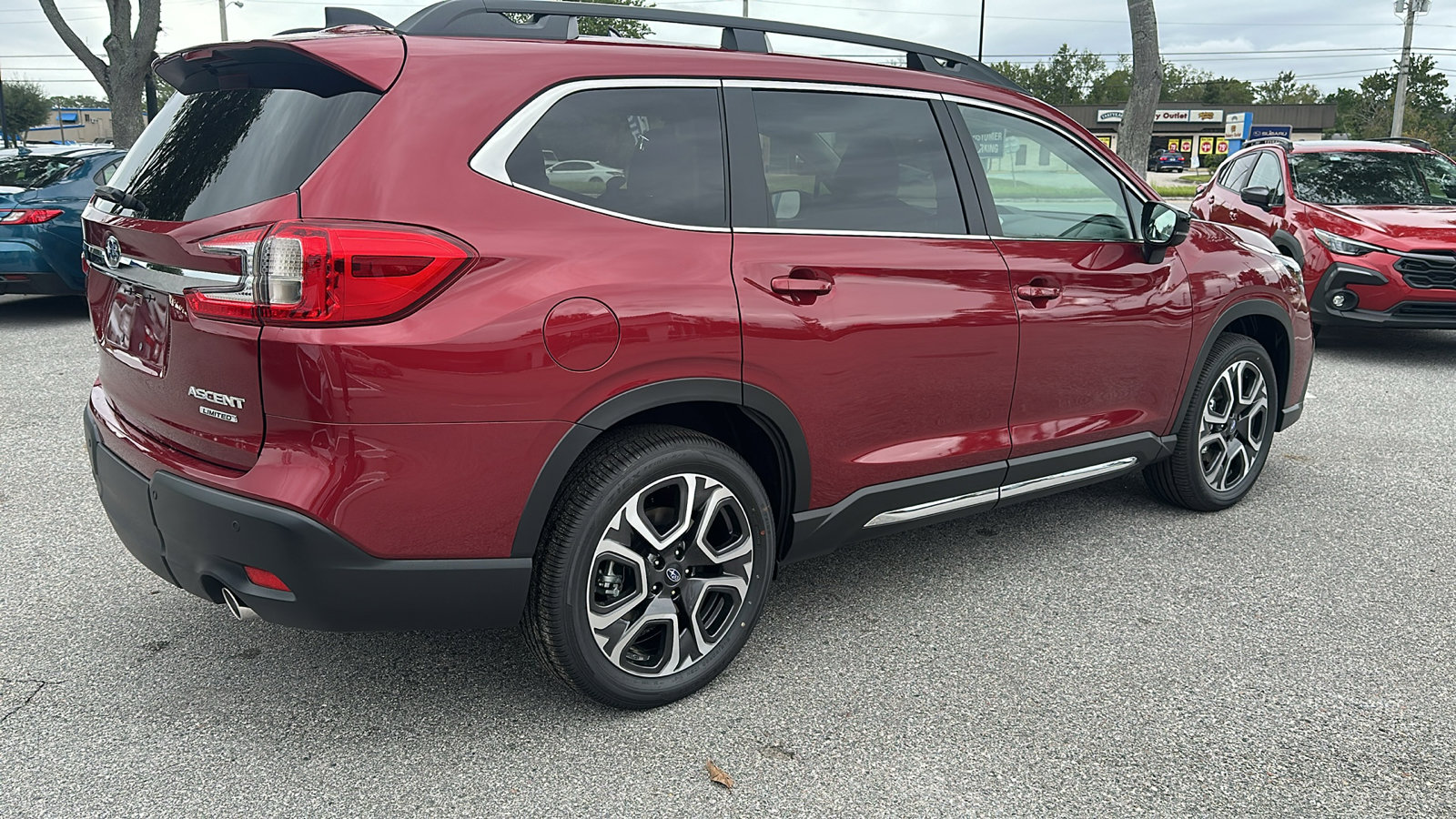 2025 Subaru Ascent Limited photo 24