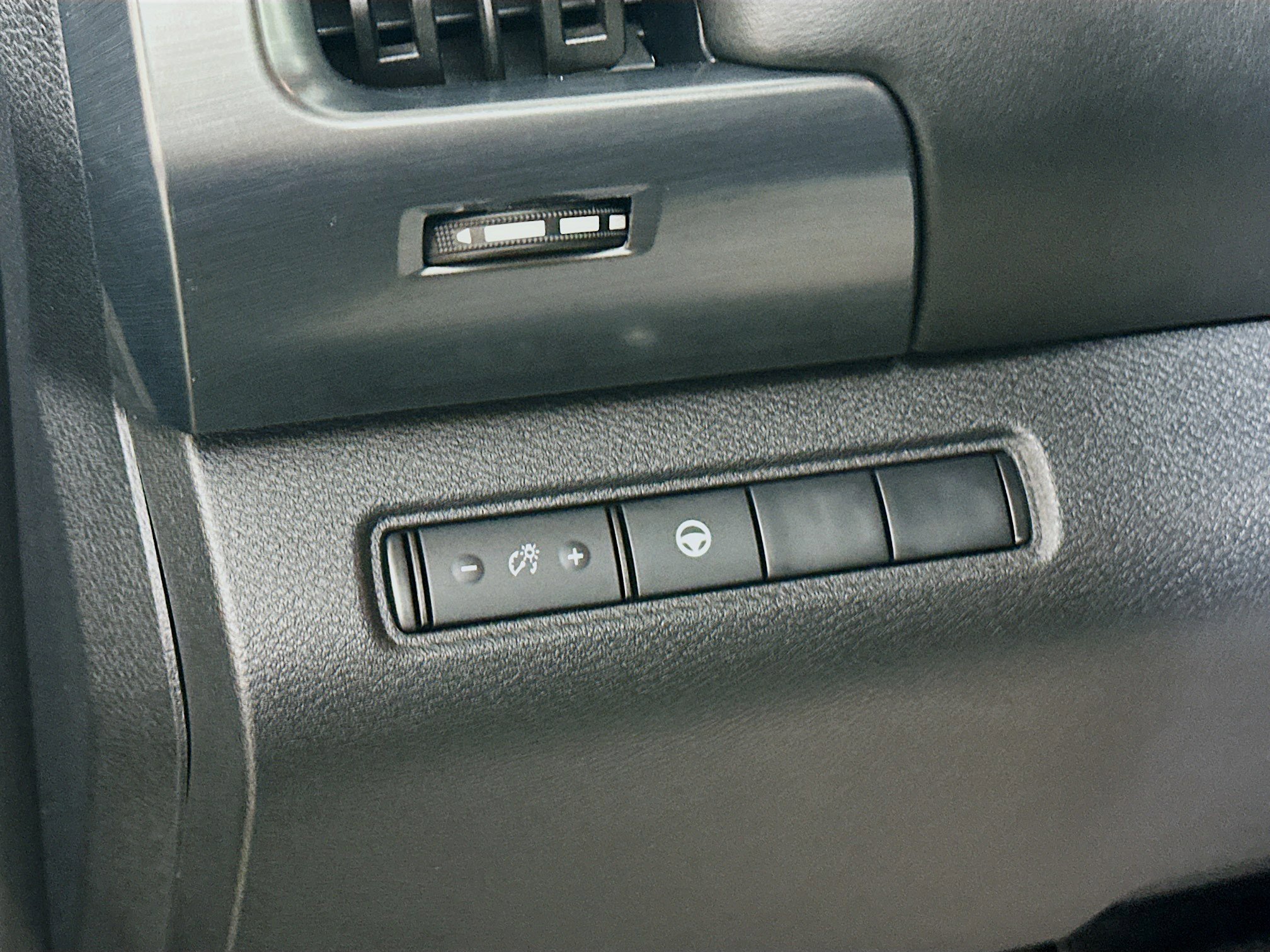 2024 Nissan Pathfinder Rock Creek photo 9