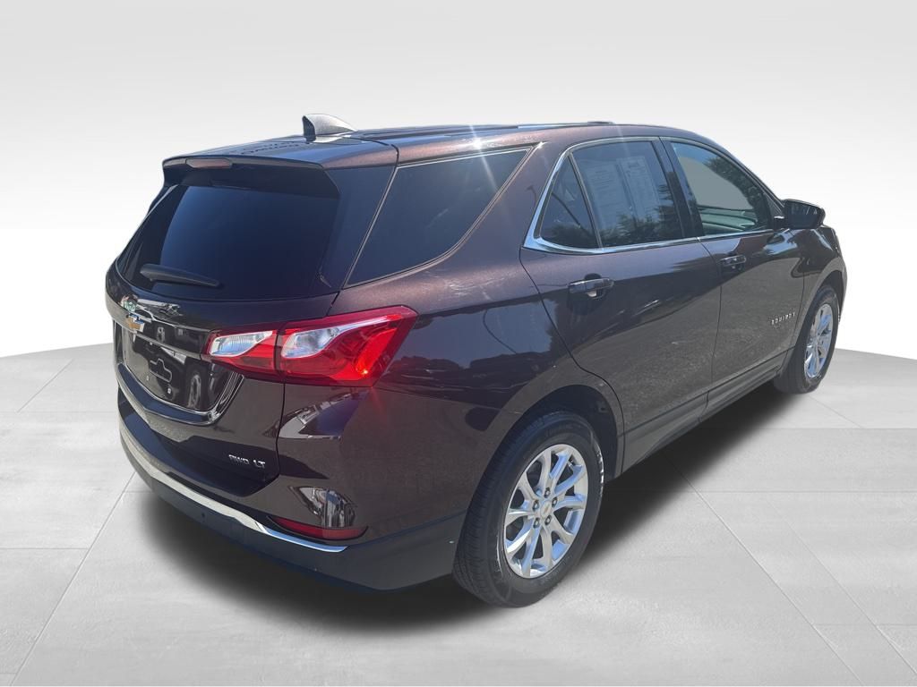 2020 Chevrolet Equinox LT photo 3