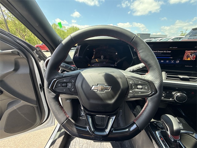 2025 Chevrolet Trax photo 14