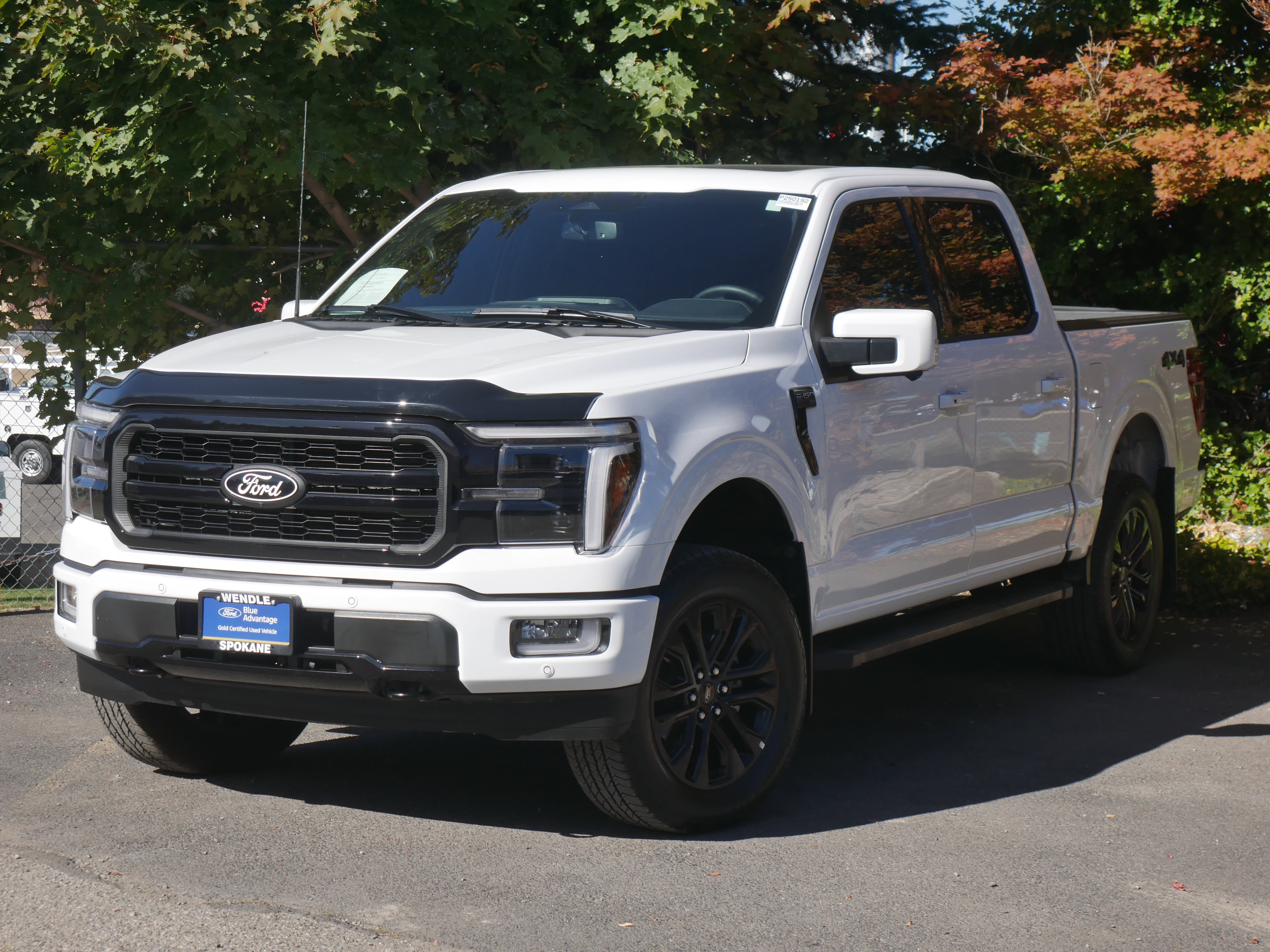 2024 Ford F-150 Lariat photo 2