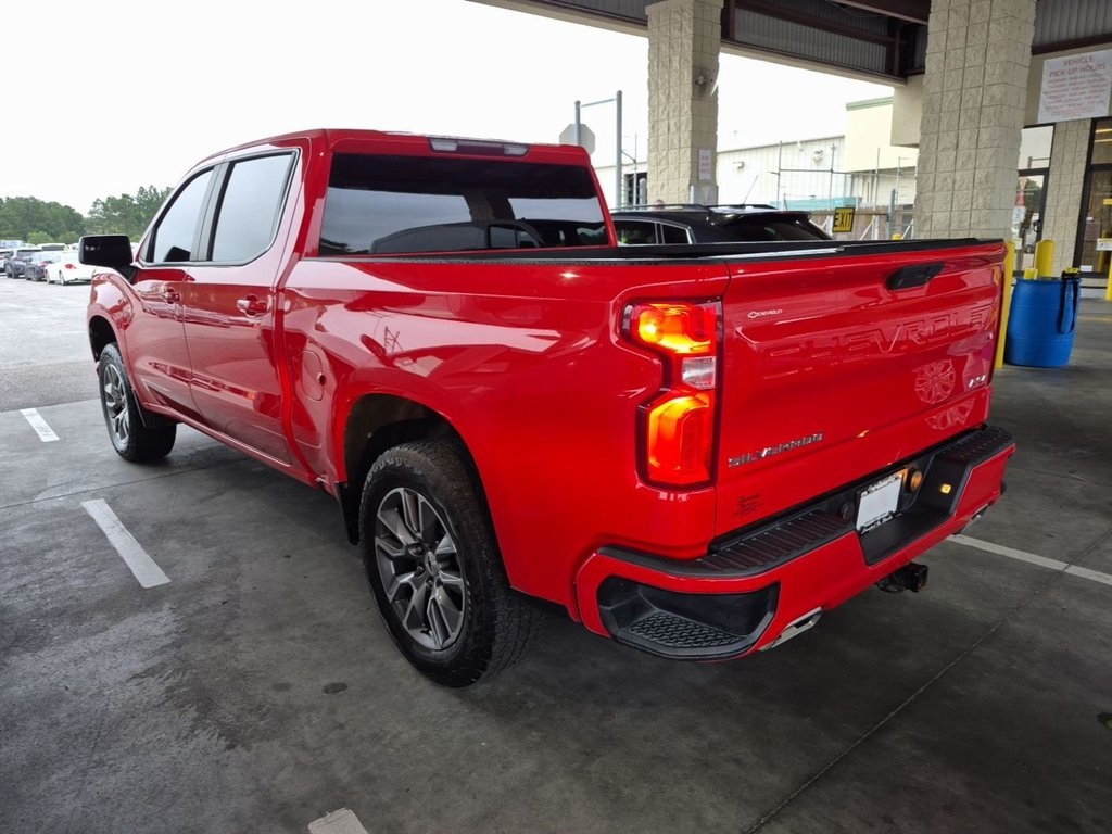 2021 Chevrolet Silverado 1500 RST photo 2